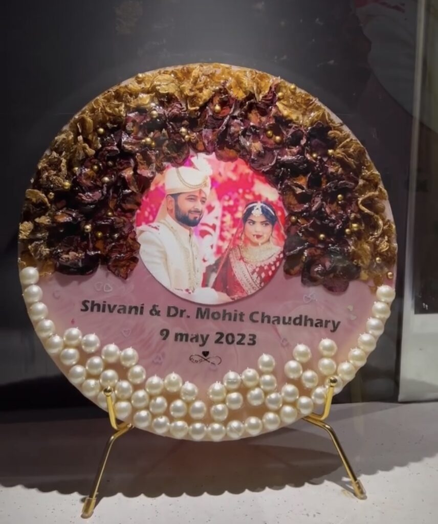 Couple resin photo frame